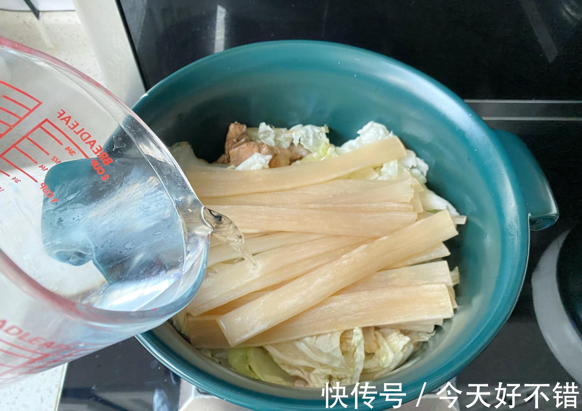 天冷北方遇到此菜,一买就是十几斤清甜可口,家家户户都爱吃