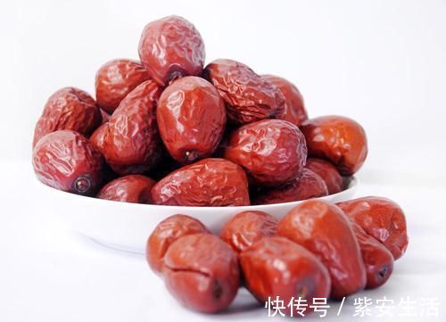 坚果|晚上吃5种食物,孩子脾胃好、睡觉香、猛长个,孩子聪明健康