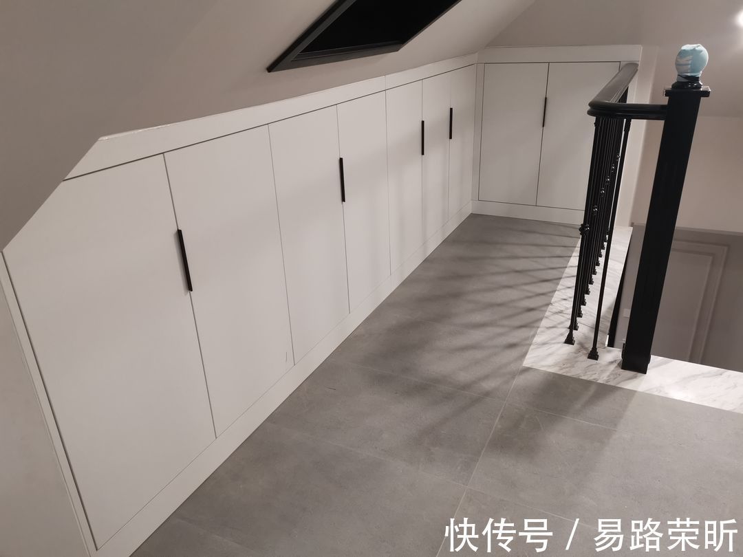 见缝插针式储物，这个家的超强收纳太能打