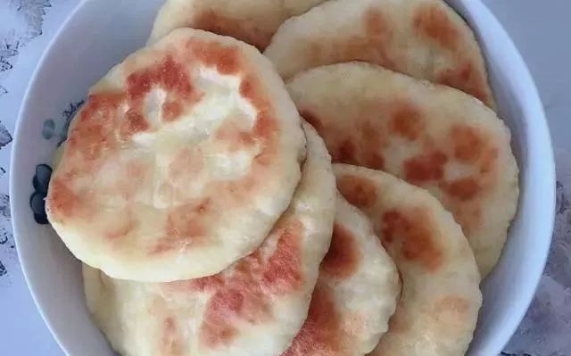 老妈天天做此面食，全家吃不够，做法超简单，太香了