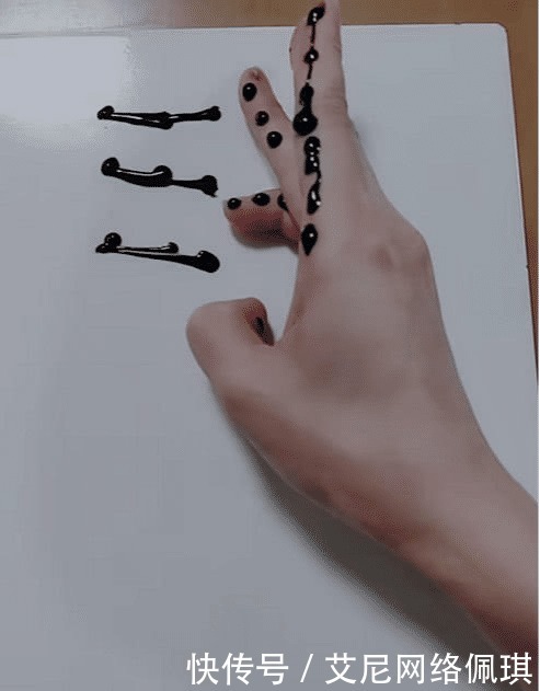 画画|网友用“一滴墨水”画画,成果出来的时候,终于知道什么叫做王者