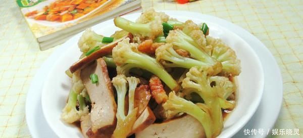 它补钙能力一流,钙含量与牛奶媲美,隔三差五给孩子吃,能长高个