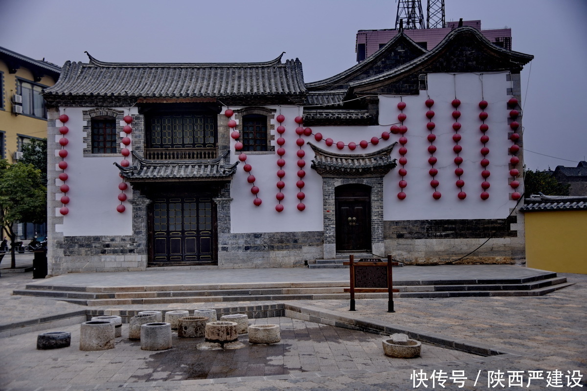 建水古城扫街照片【严建设】