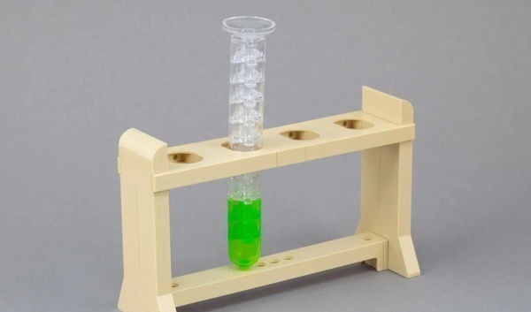 学生时代|用101片颗粒拼出的11化学试验器具!乐高拼搭比赛作品欣赏