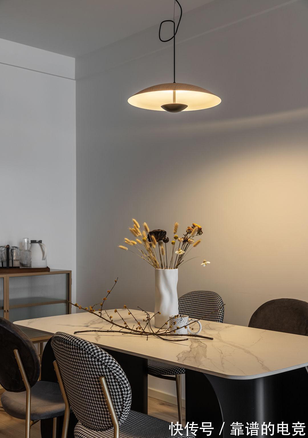 家居|69平方,一人居,不过度装修很明智,室内到处都是暖暖的,很温馨