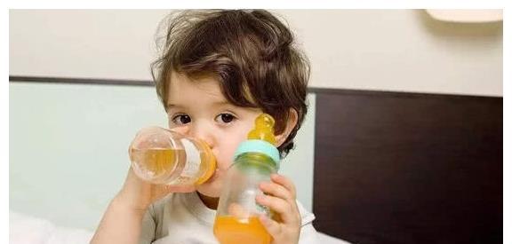 零食|宝宝虽不能乱吃零食,可这3样常吃却没事,反而对宝宝发育有利