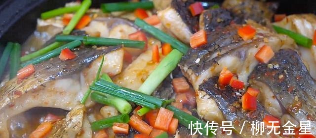 秋天要多吃鱼，教你懒人做法，用料简单味道香，上桌汤汁都不剩！