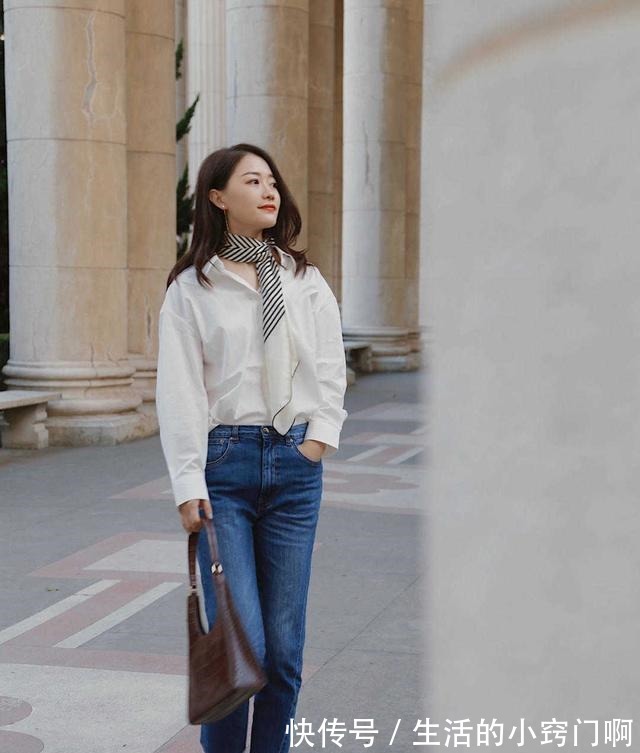 穿搭 经典大气的初秋穿搭示范,衬衫搭配牛仔裤干练简约,洒脱时髦!
