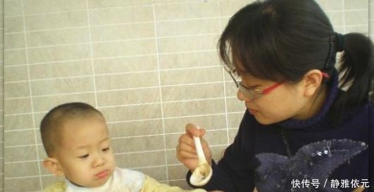 寡甜乳末|儿科医生孩子没过2岁,3种辅食别碰,不然脾胃受伤只剩后悔