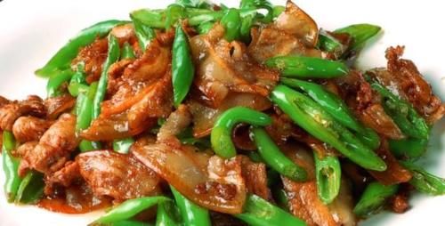 美味无比的一道家常菜，鲜香美味，肉片鲜美不腻，深受孩子们喜爱