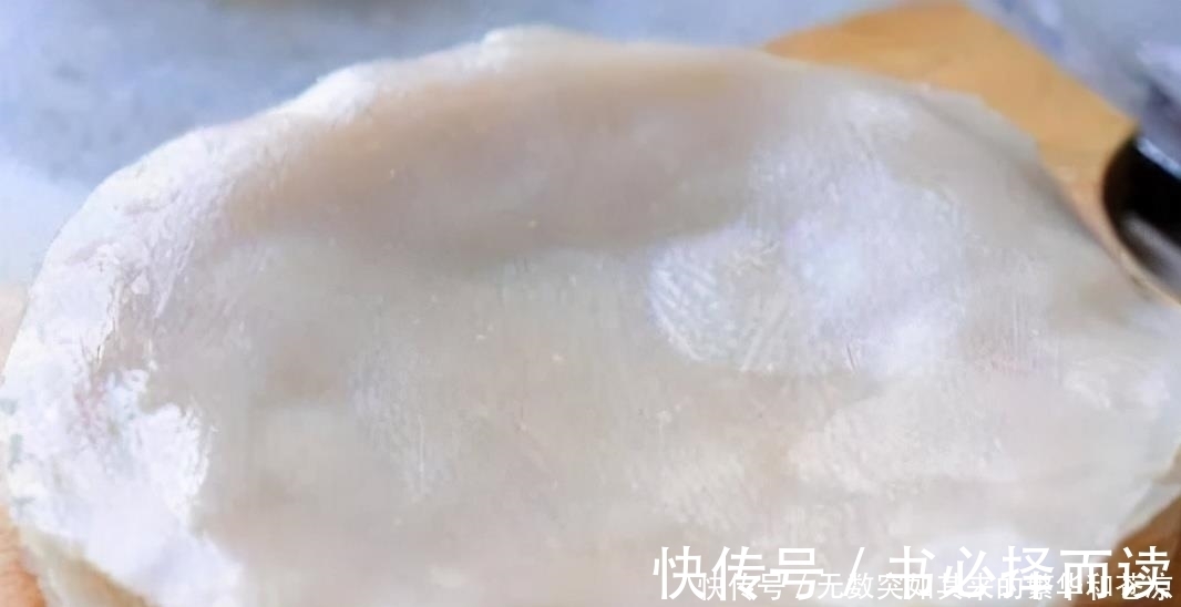 凉白开水|电饼铛做凉皮,原来这么简单!不洗面不用蒸,筋道爽滑比买的好吃