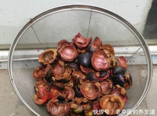 吃剩的榴莲壳、山竹壳、柚子皮别扔,作用可多了,收藏好