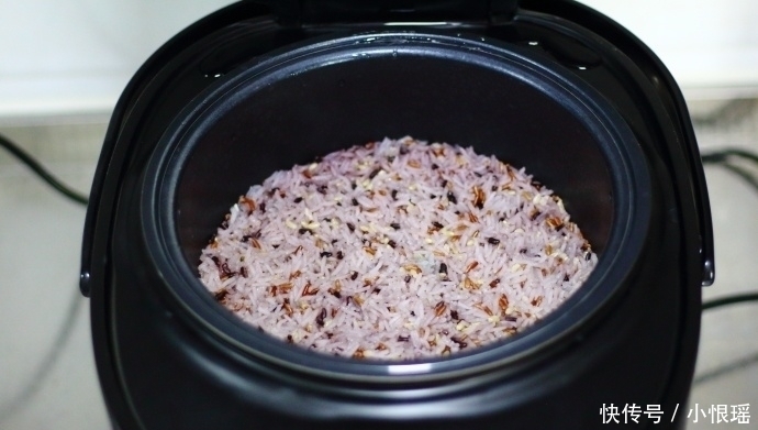 青椒|给家人做顿晚餐,3菜1主食,有荤有素,成本不到20元,经济又实惠