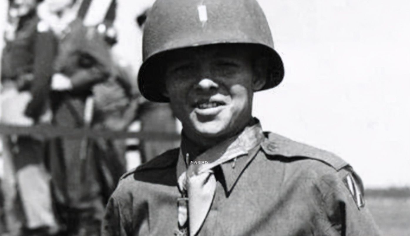 德军|美国队长原型，二战美军兵王墨菲，独自消灭两百德军，名扬好莱坞