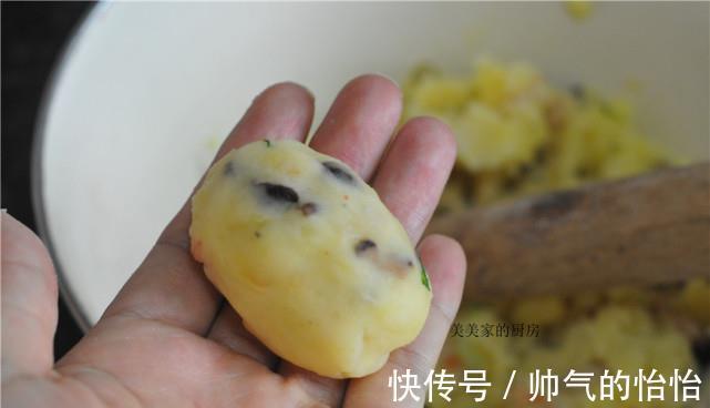 土豆泥|三伏出汗多，这早餐我隔三岔五给孩子做，酥香软糯，补足钾元素！