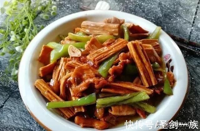 周末聚会,我下厨做了12道快手菜,简单美味,一桌菜30分钟搞定