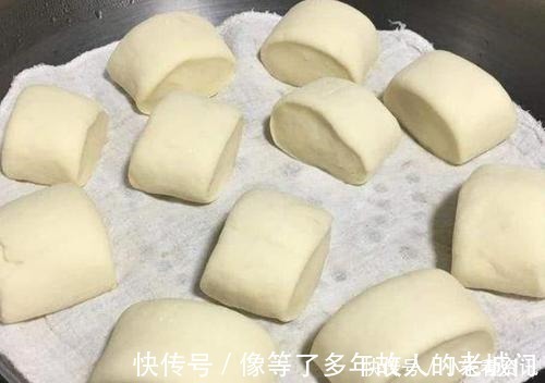 蒸馒头,只加酵母是错误的,掌握3个小技巧,馒头更香软更好吃