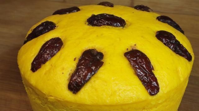 面粉别蒸馒头了,加半个南瓜,试试这样做,松软香甜,比面包好吃