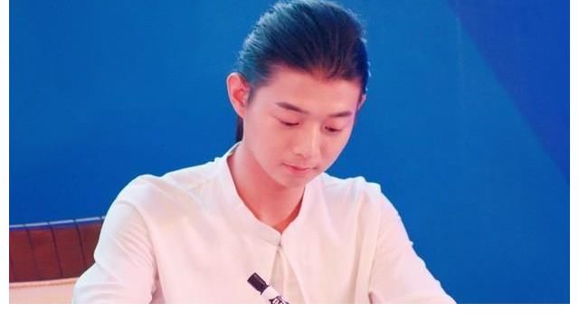 魔兽|霍尊退圈后，可以做什么？