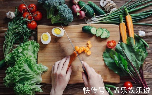 饮食|女人四十，皮肤变老？医生教你5种饮食技巧，保持皮肤健康