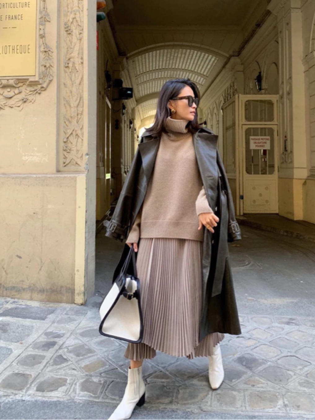 大衣|你离时髦精只差一件“皮大衣”,打扮潇洒舒适不扮嫩,适合普通人