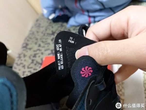  鞋面|肥仔王的鞋柜 篇十五：设计与性价比，可以得兼？Nike React Element 55 七夕特别款