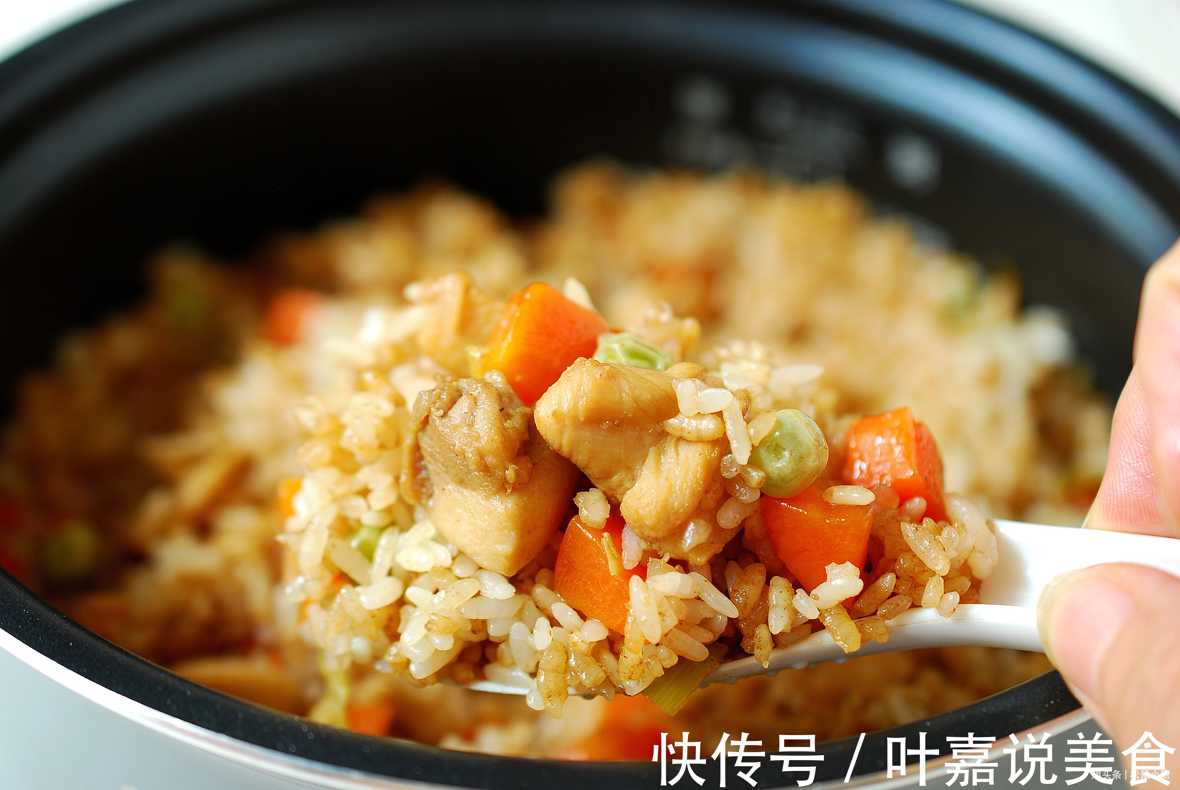 懒妈妈教你一道懒人饭，有肉有菜营养丰富，1碗酱汁秒变大厨