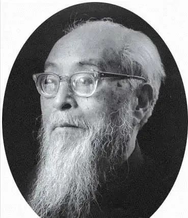 冯友兰#他是一位将书法写到极致的大儒,造型别致,飘逸淡雅,苍茫奇绝