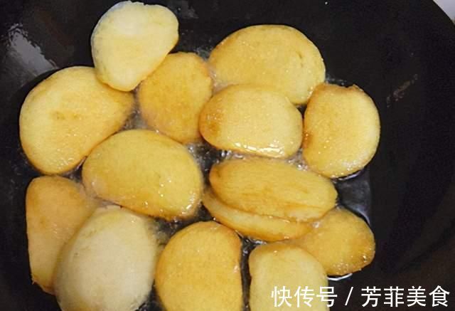炸馒头片,别裹鸡蛋液了,教你1招技巧,馒头片外酥里嫩,不吸油