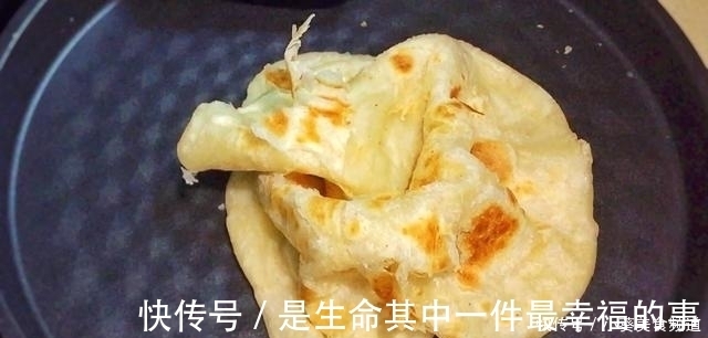 保鲜膜|奶奶用了一辈子的烙饼做法,外酥里软,凉了不硬,比外面卖的好吃