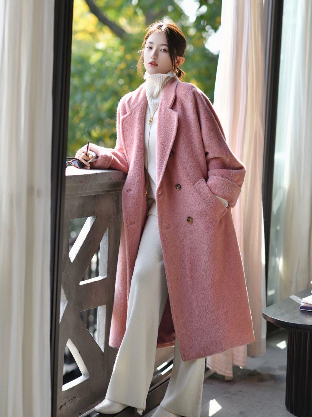 搭配|这才是优雅女性冬季最高级搭配,4款实用大衣分享给你,真美
