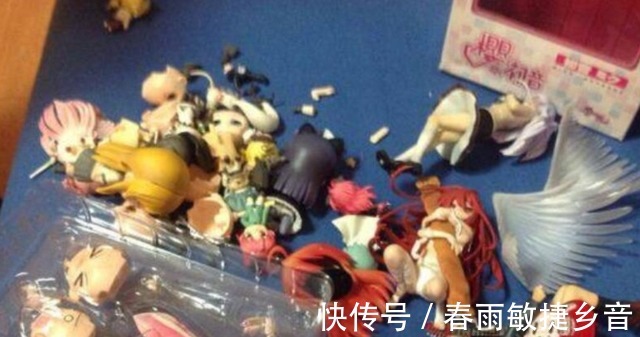 up|手办到底有多贵熊孩子故意打碎一地手办,直接被索赔100w!