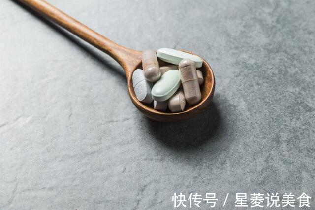 烟尘|咳出黑痰，黄痰，白痰，分别都代表什么呢呼吸科医生或告诉你