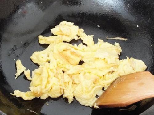 此物|医生忠告：西红柿炒鸡蛋，不能放此物，看看你做对了吗？