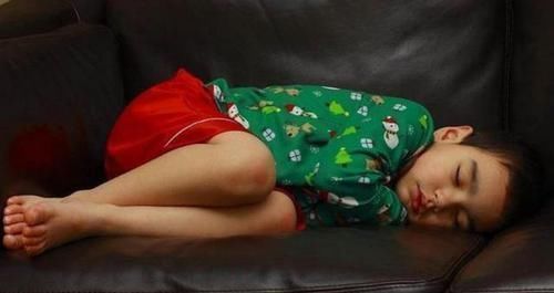 宝妈|孩子的3种睡姿,对应以后的“性格”如果是第二种,娃的情商高