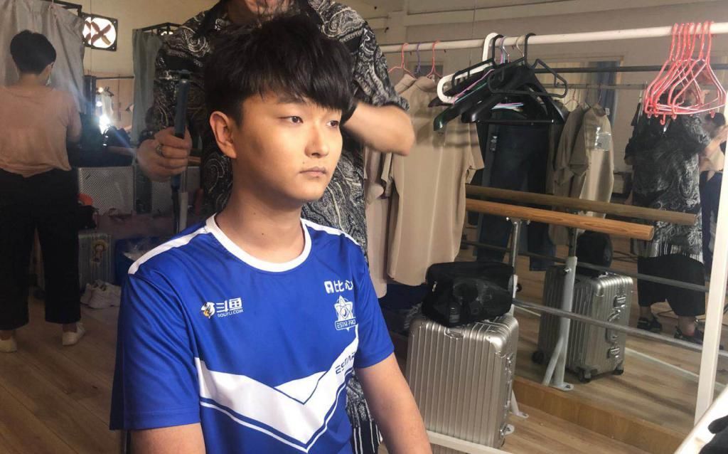 回归|KPL:猫神回归直播队重回赛场?新组合遭反对,实力保留引争议