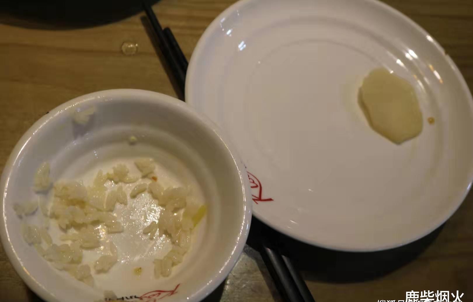 去市里看堂妹,找了一家本土饭馆,6个菜吃到撑,结账不到一百块