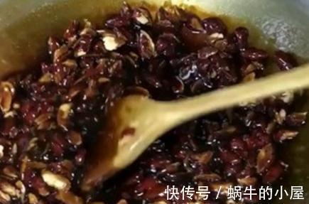 天气冷了，红枣配核桃，教你在家自制阿胶糕，美味滋补，越吃越香