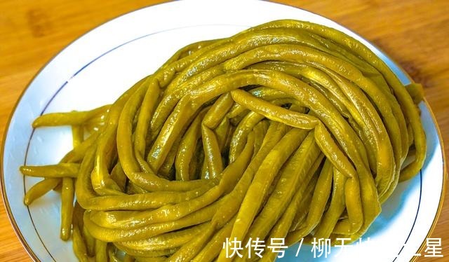 酸豆角|教你酸豆角的正宗腌法，不生白花不会坏，酸的正宗好吃，半年不坏！