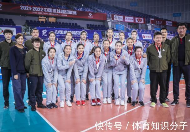 龚翔宇|江苏女排夺亚军丢人?赛季前的目标是保8争6,吴梦洁等人得到锻炼
