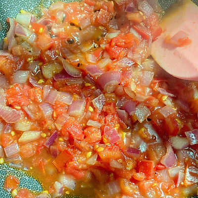 西红柿烩比目鱼