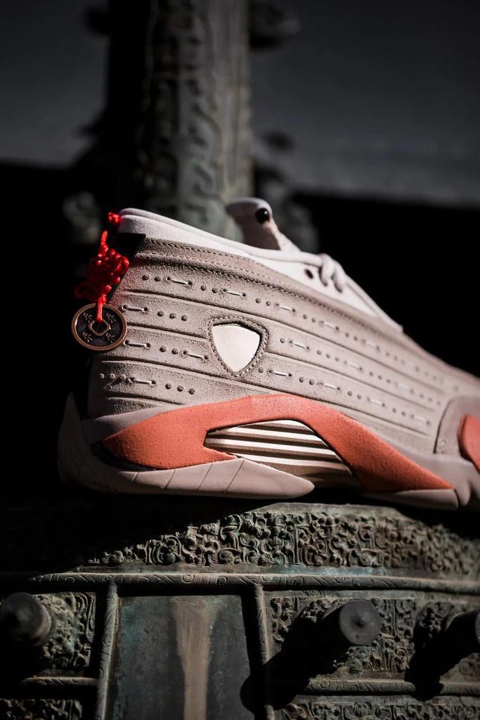 永远滴神！兵马俑 AJ 套装上脚太帅了！冠希刚晒出隐藏玩法！