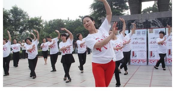 骨头|世卫组织呼吁停止食用，比味精还伤骨头，劝告家人：尽早撤下餐桌