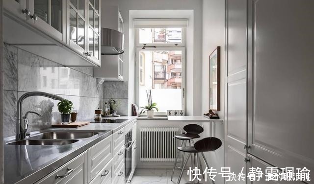 客厅|她坚持不买沙发沿墙打书柜桌,比飘窗都实用!55㎡小户型太值了!