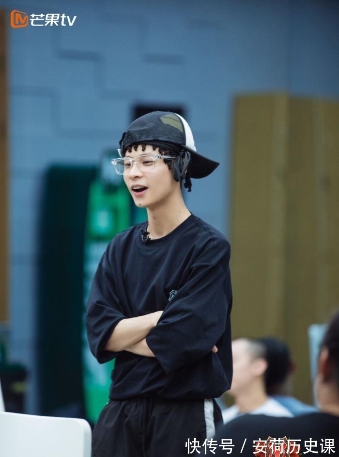 四公舞台结束,布瑞吉被淘汰!发文告别《披荆斩棘的哥哥》藏洋葱