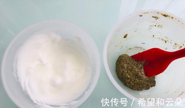 鸡蛋黄|香浓可口的黑芝麻饼干,制作简单,美味又健康!
