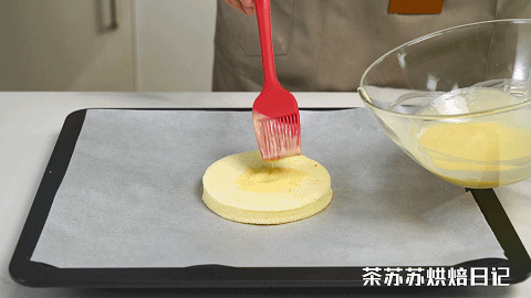 早晨来一碗岩爆芋泥咸蛋黄蛋糕，大人小孩都爱吃