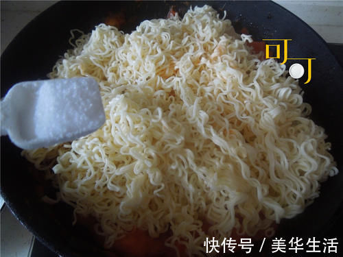 快过年了，换个花样准备几个年菜，端上桌香气扑鼻，孩子特别爱吃