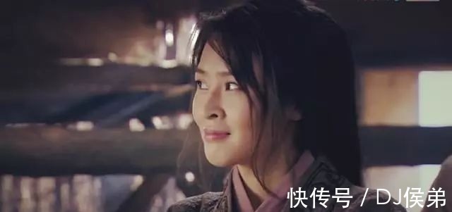 名家#才子为寡妇写了首诗,被名流贬得一无是处,如今却入选中学教材