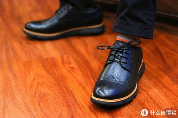 跨界|别不信,运动加商务跨界混搭的全场景鞋履来啦